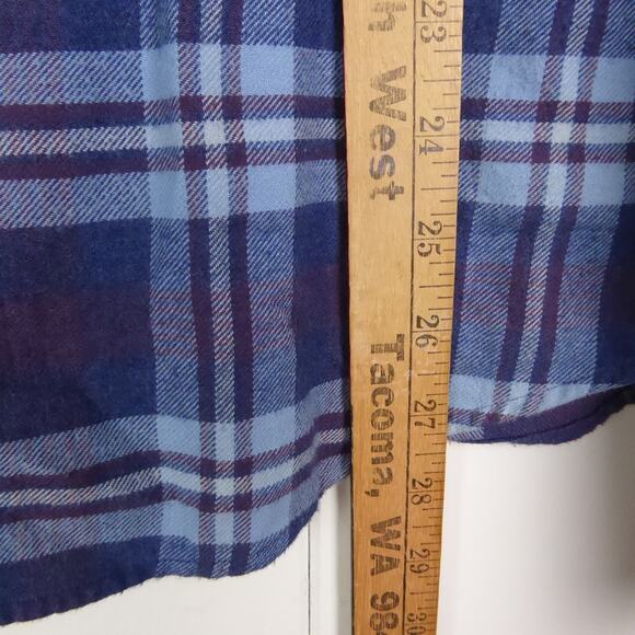 Untuckit Shirt Mens SZ M Slim Fit Flannel Button Up Plaid Outdoors Midweight - Picture 7 of 9